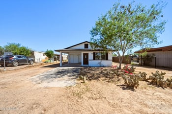 211 Maricopa Rd, Buckeye, AZ 85326