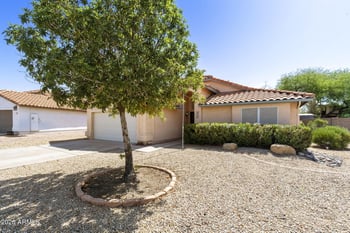 211 Orlando St, Mesa, AZ 85206