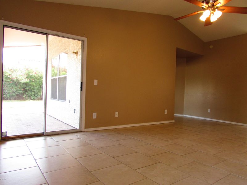 211 S Chippewa Pl, Chandler, AZ 85224
