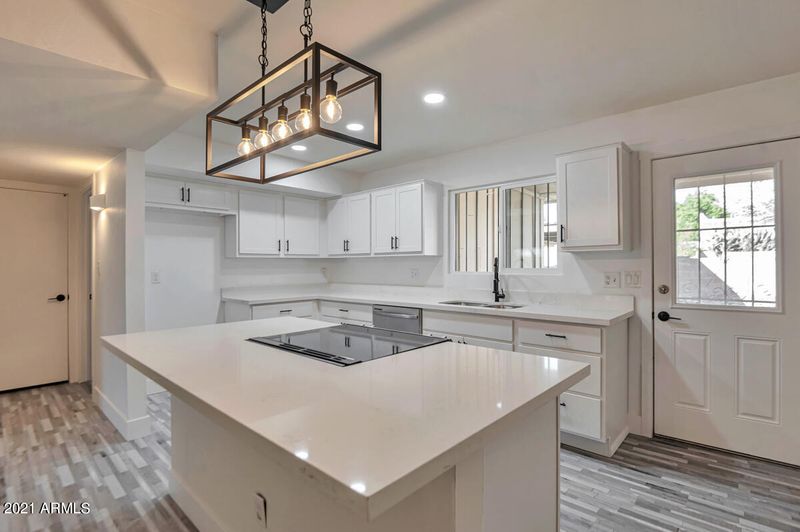 2110 E Dunbar Dr, Tempe, AZ 85282