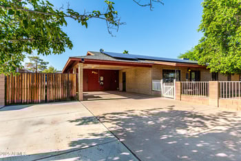 2110 Morrow Dr, Phoenix, AZ 85027