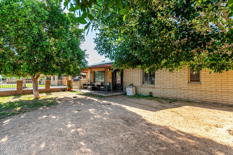 2110 Morrow Dr, Phoenix, AZ 85027