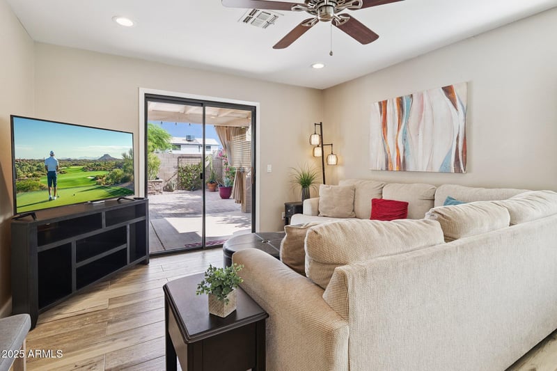 2110 Williams Dr, Phoenix, AZ 85024