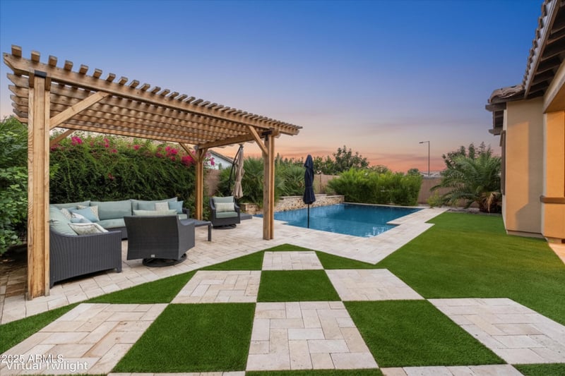 21108 Swan Dr, Queen Creek, AZ 85142
