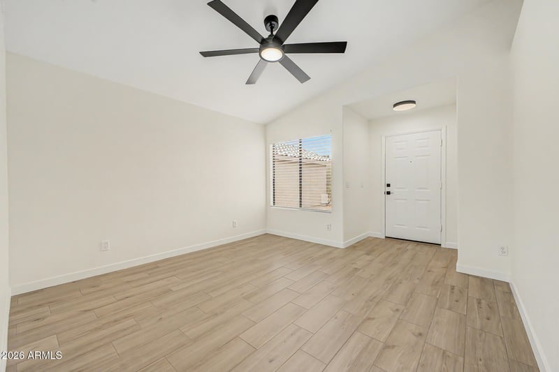 2111 E Williams Dr, Phoenix, AZ 85024