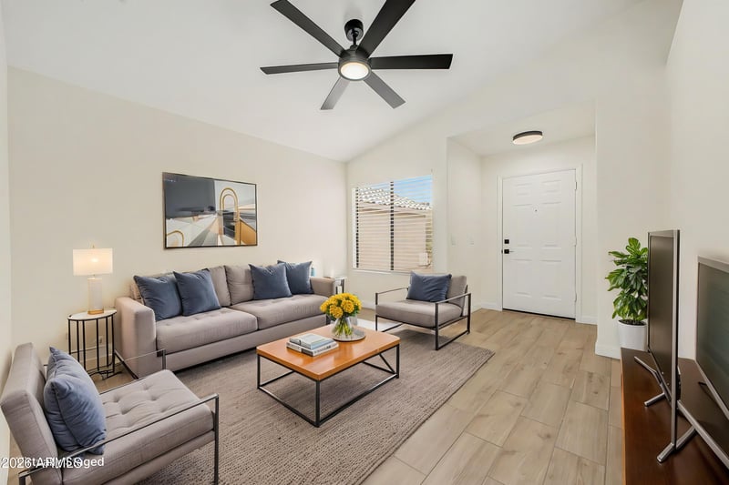 2111 E Williams Dr, Phoenix, AZ 85024
