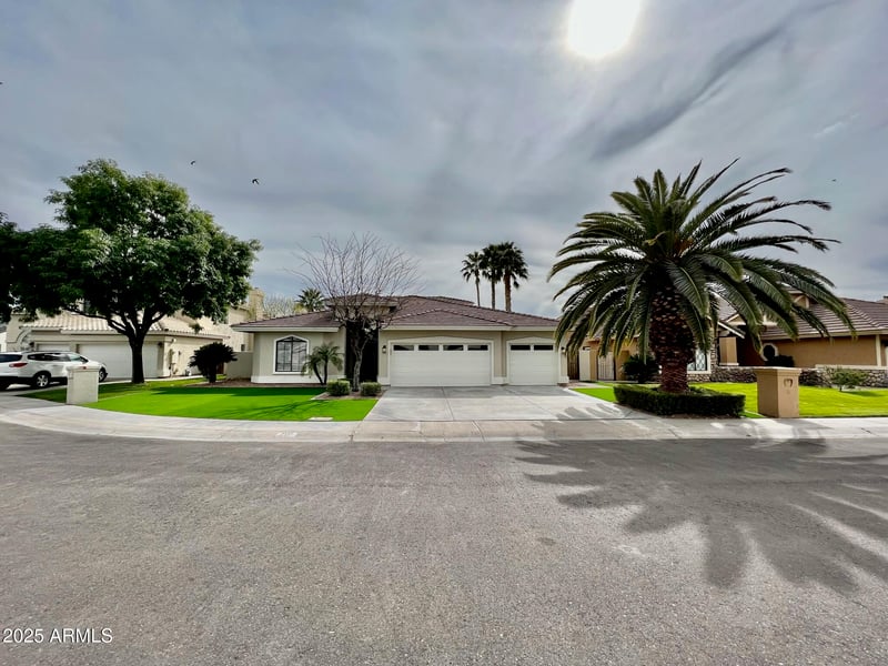 2111 Gondola Ln, Gilbert, AZ 85234
