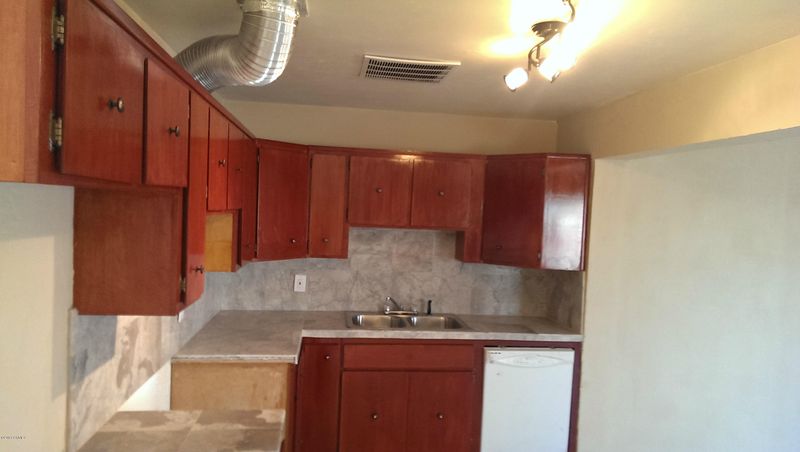 2111 N 39th Ave, Phoenix, AZ 85009