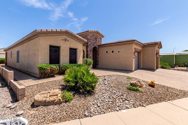 2111 Piper Pl, Mesa, AZ 85215