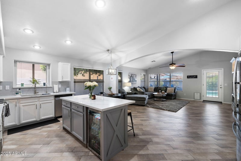 2111 Rawhide St, Gilbert, AZ 85296