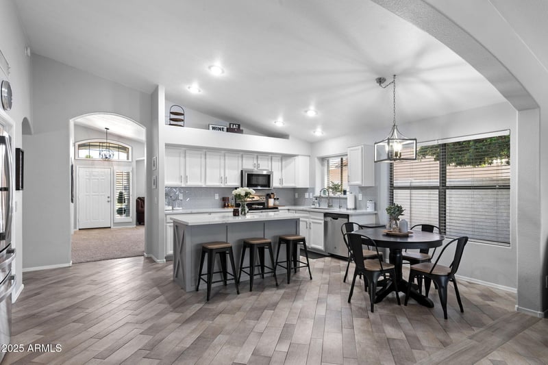 2111 Rawhide St, Gilbert, AZ 85296