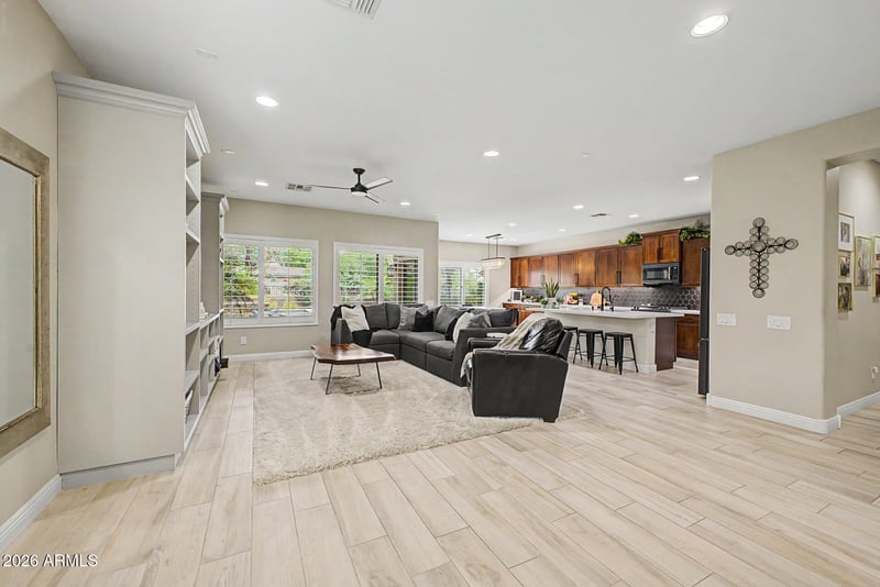 21117 37th Rn, Phoenix, AZ 85050