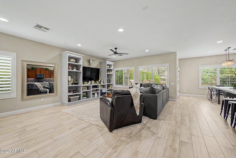21117 37th Rn, Phoenix, AZ 85050