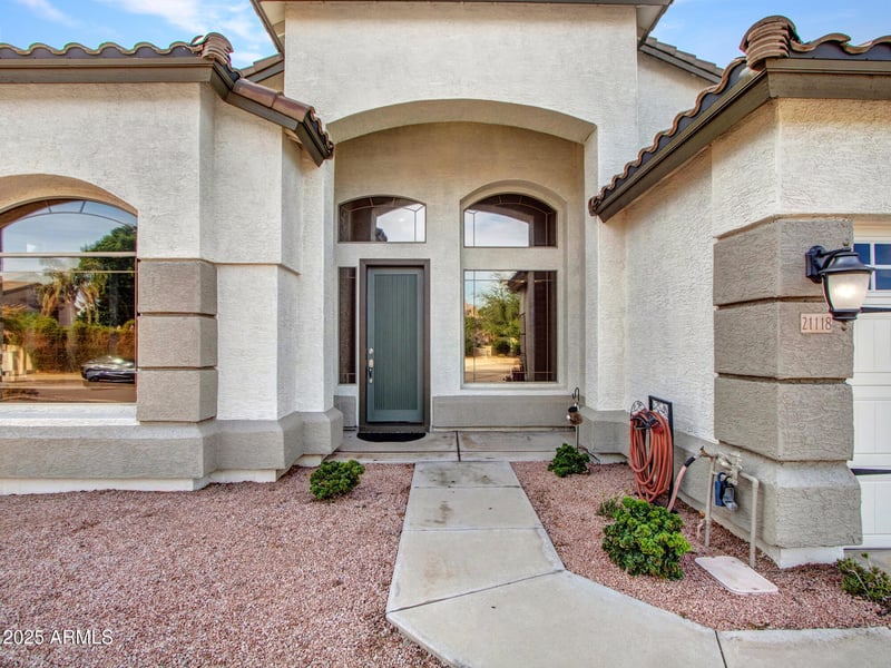 21118 70th Dr, Glendale, AZ 85308