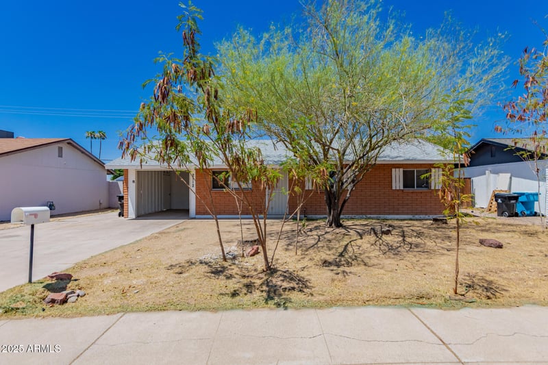 2112 Dahlia Dr, Phoenix, AZ 85029
