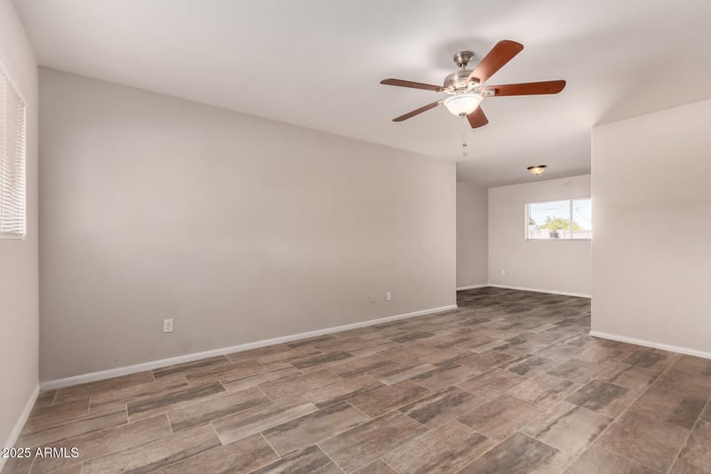 2112 Dahlia Dr, Phoenix, AZ 85029