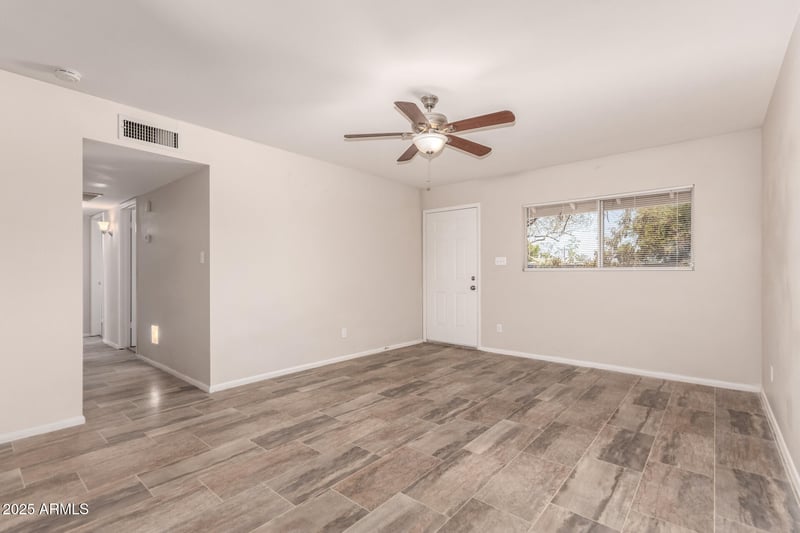 2112 Dahlia Dr, Phoenix, AZ 85029