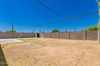 2112 Dahlia Dr, Phoenix, AZ 85029