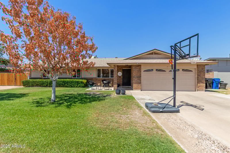 2112 Decatur St, Mesa, AZ 85213