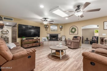 2112 Decatur St, Mesa, AZ 85213