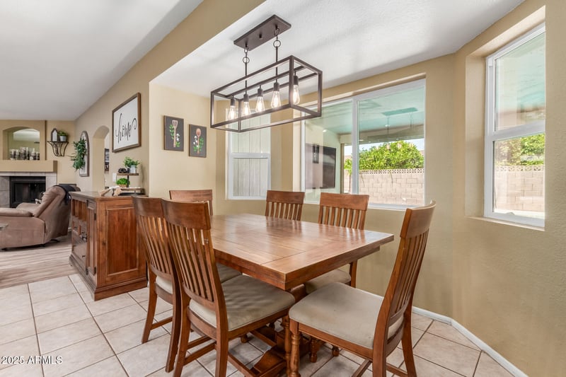2112 Decatur St, Mesa, AZ 85213