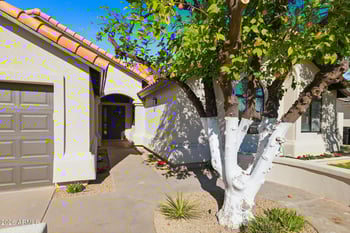 2112 Laurel St, Mesa, AZ 85213