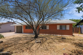 2112 W Dahlia Dr, Phoenix, AZ 85029