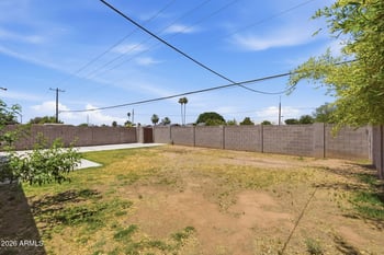 2112 Dahlia Dr, Phoenix, AZ 85029