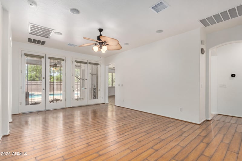 2112 Yellowstone Pl, Chandler, AZ 85249
