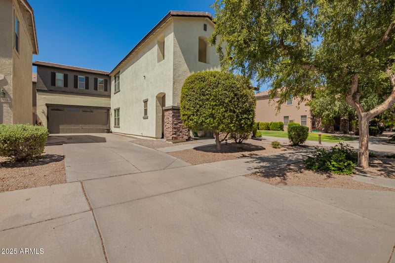 21128 Munoz Dr, Queen Creek, AZ 85142