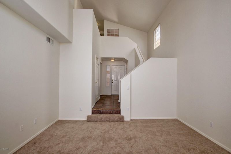2113 E Briarwood Ter, Phoenix, AZ 85048