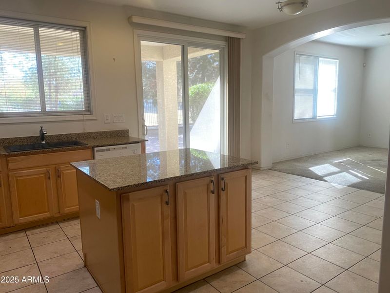 2113 E Sunland Ave, Phoenix, AZ 85040