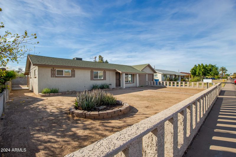 2113 W Luke Ave, Phoenix, AZ 85015