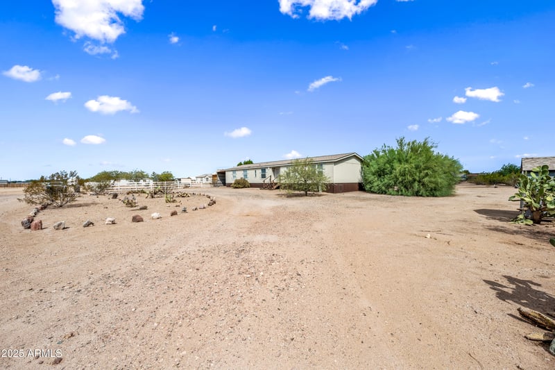 21132 Dale Ln, Wittmann, AZ 85361