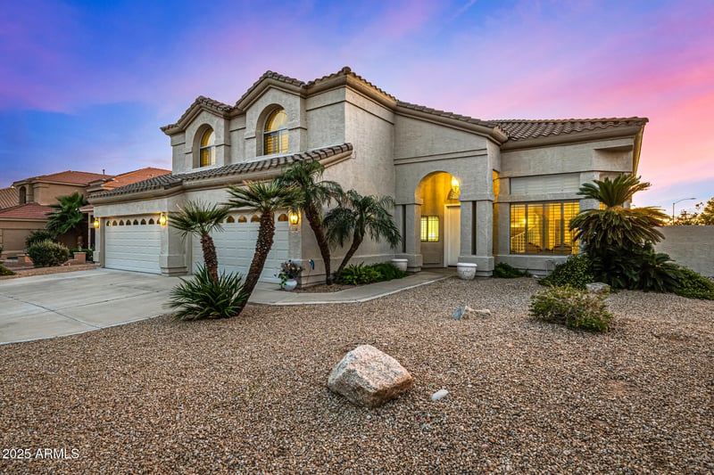 21134 69th Dr, Glendale, AZ 85308