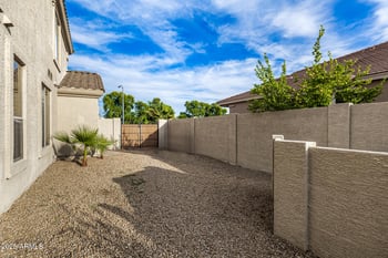 21134 69th Dr, Glendale, AZ 85308