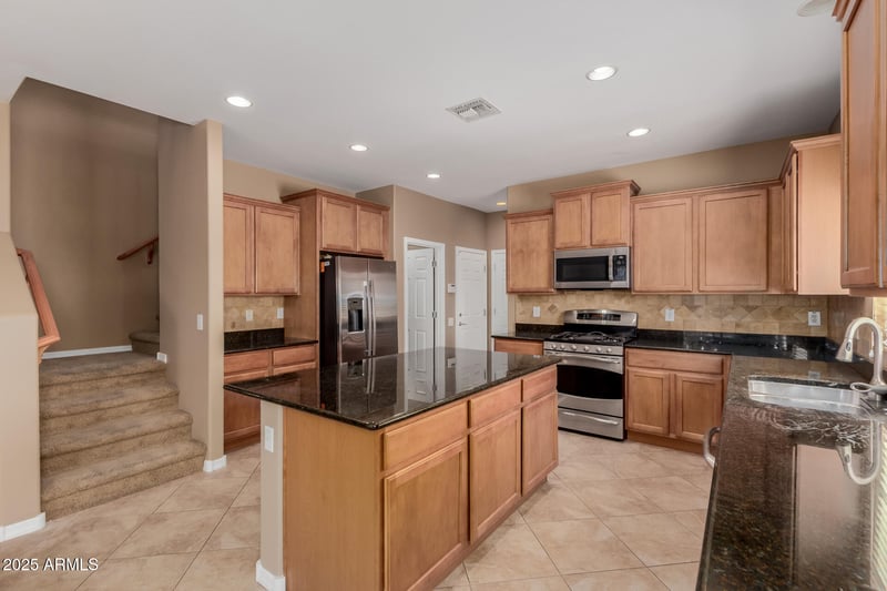 21136 36th Pl, Phoenix, AZ 85050