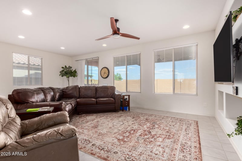 21139 259th Ave, Buckeye, AZ 85396