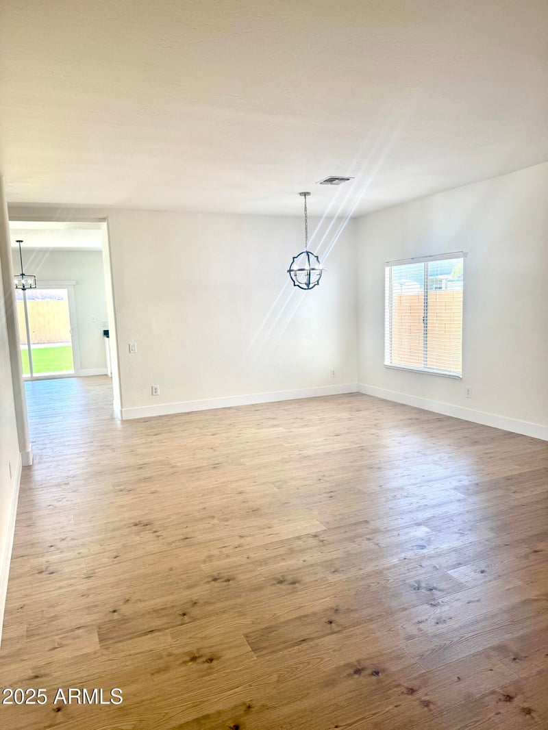 2114 94th Ave, Phoenix, AZ 85037