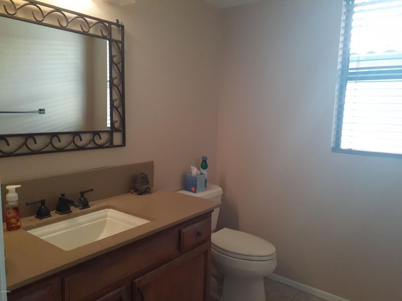 2114 E Parkside Ln, Phoenix, AZ 85024