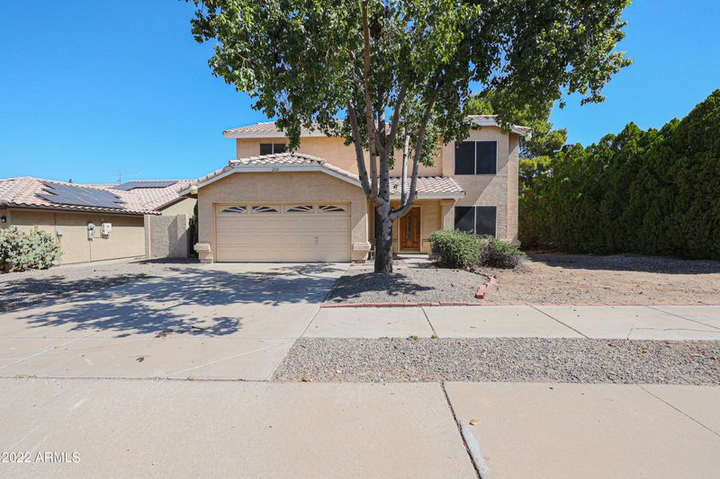 2114 E Sharon Dr, Phoenix, AZ 85022