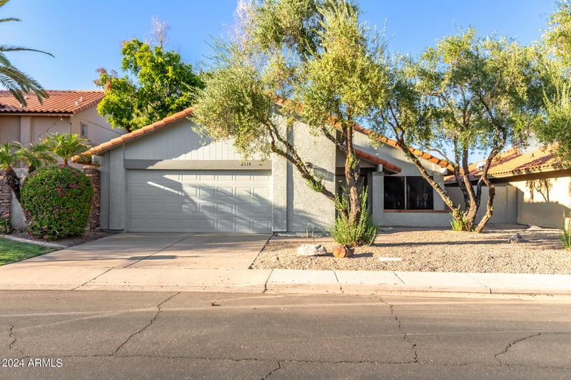 2114 El Marino --, Mesa, AZ 85202