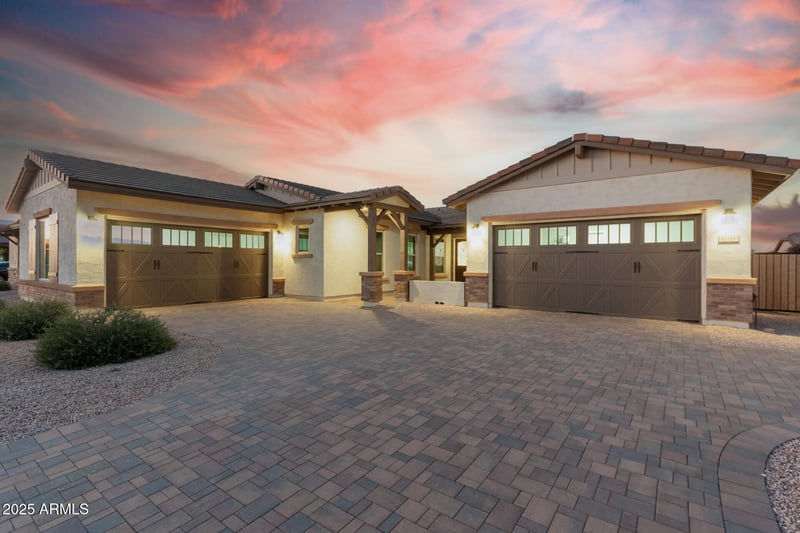 21140 Diana Way, Queen Creek, AZ 85142