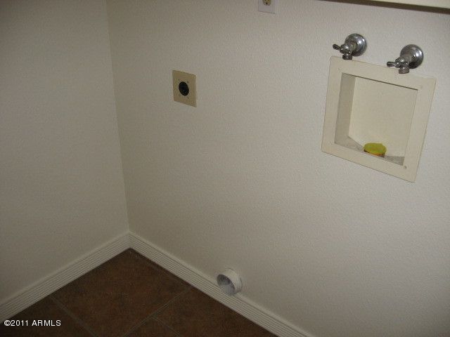 2115 E Stanford Dr, Tempe, AZ 85283