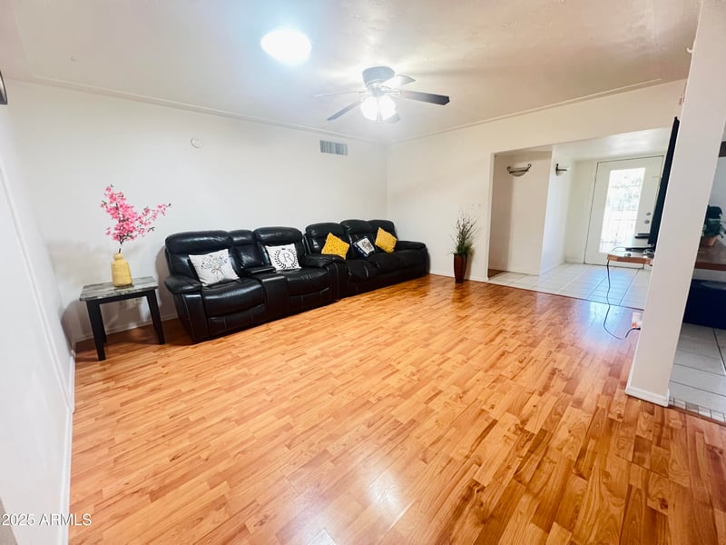 2115 Myrtle Ave, Phoenix, AZ 85021