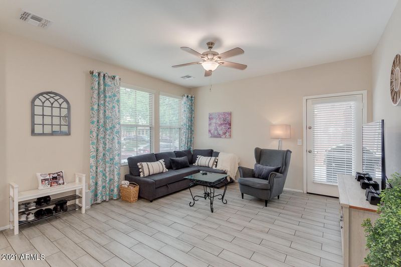 2115 N 77th Glen, Phoenix, AZ 85035