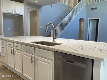 2116 Chanute Ps, Phoenix, AZ 85040