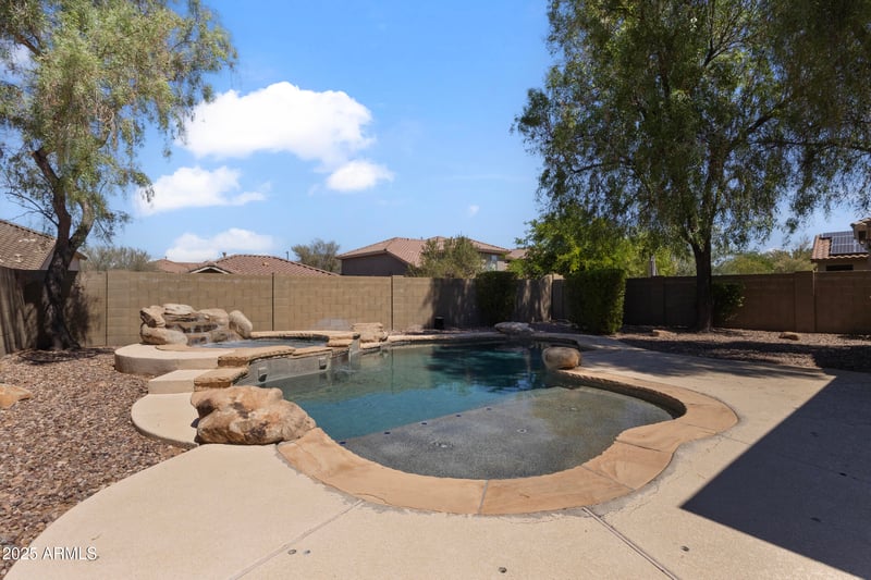 2116 Kuralt Dr, Anthem, AZ 85086