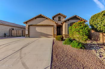 2116 Larissa Ln, San Tan Valley, AZ 85144