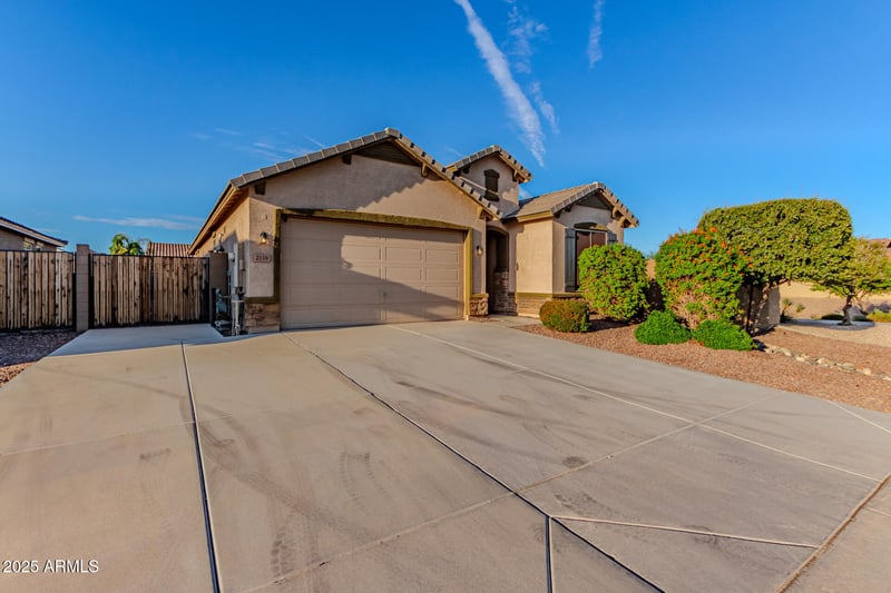 2116 Larissa Ln, San Tan Valley, AZ 85144